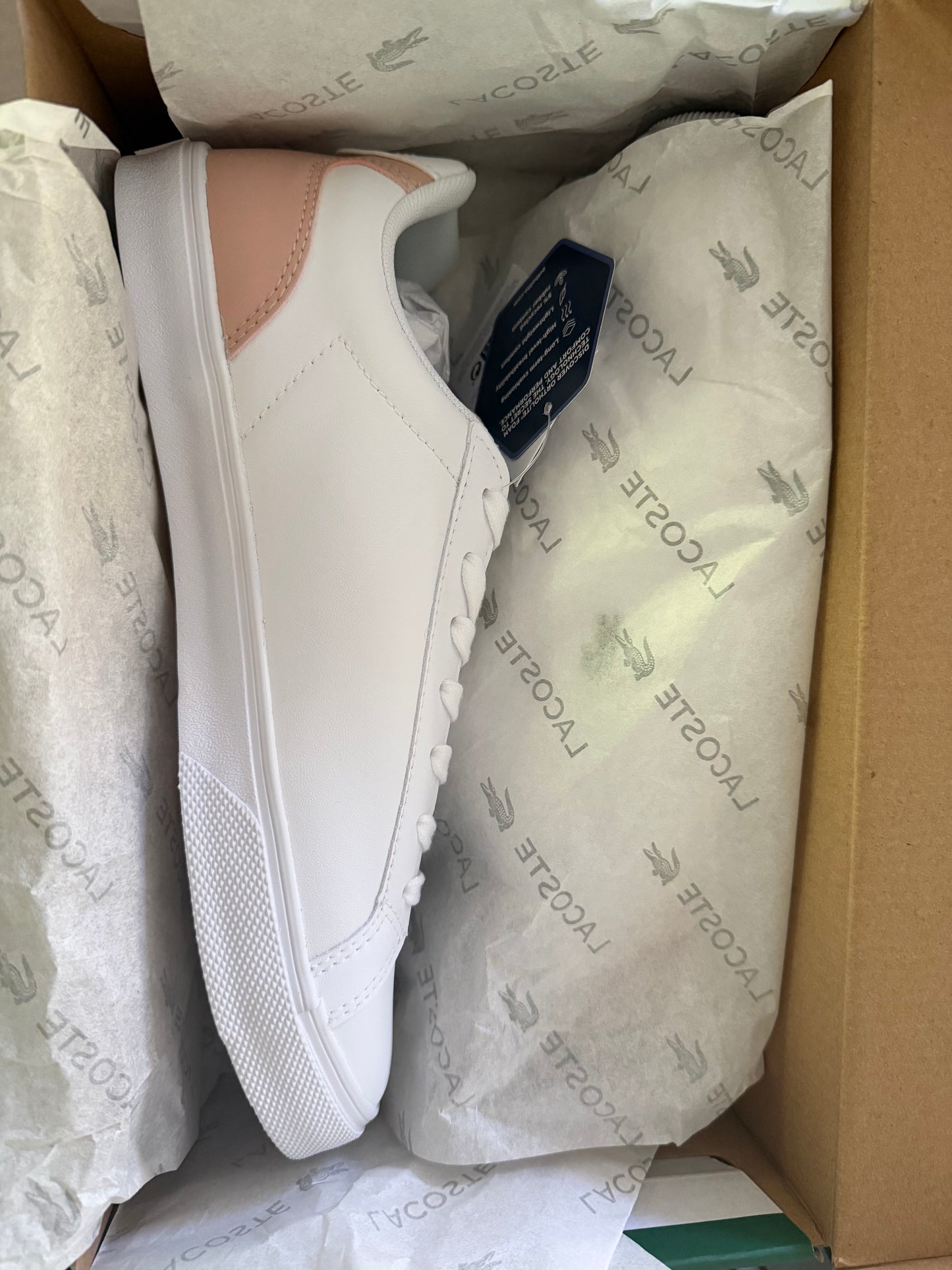 Lacoste Women's Lerond Pro BL 23 1 CFA Sneaker - White/Light Pink