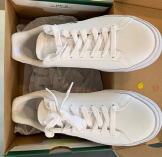 Lacoste Women's Lerond Pro BL 23 1 CFA Preloved Sneaker - White