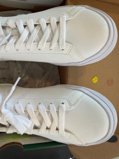 Lacoste Women's Lerond Pro BL 23 1 CFA Preloved Sneaker - White