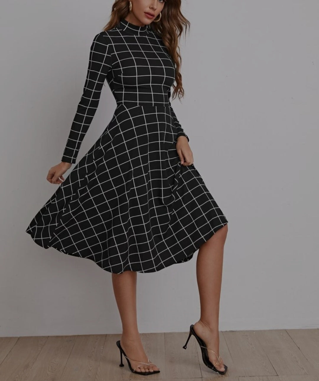 Check Me Out Grid Preloved Midi Dress - Black/White
