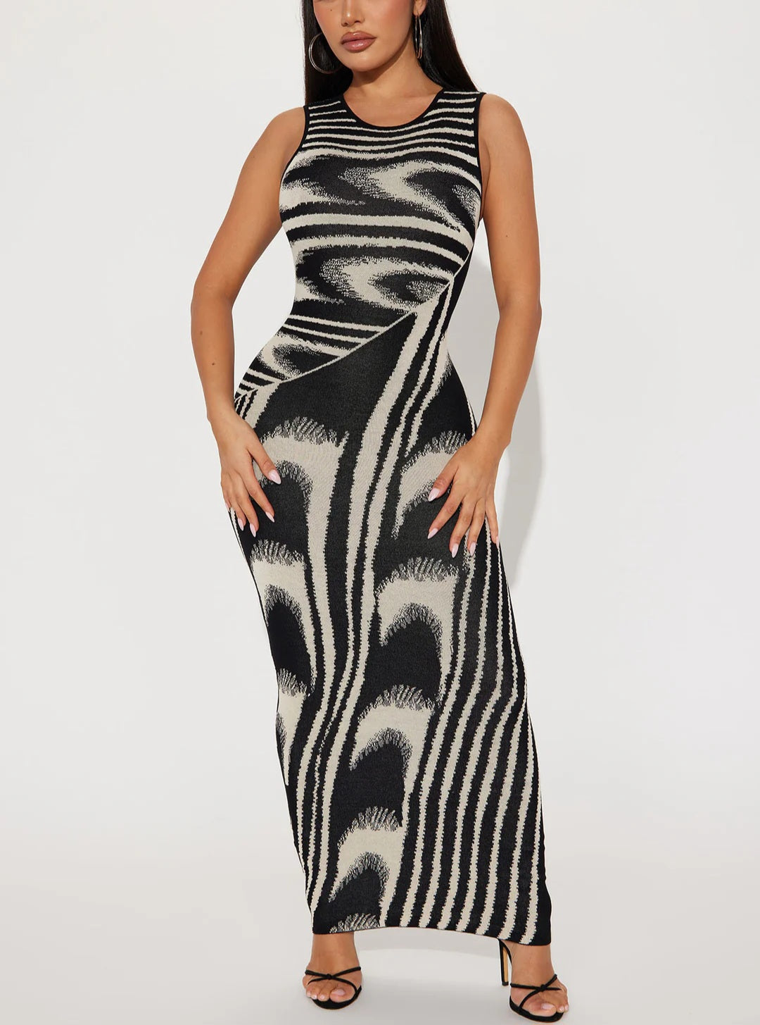 Graphic Goddess Sweater Maxi Dress - Cream/White